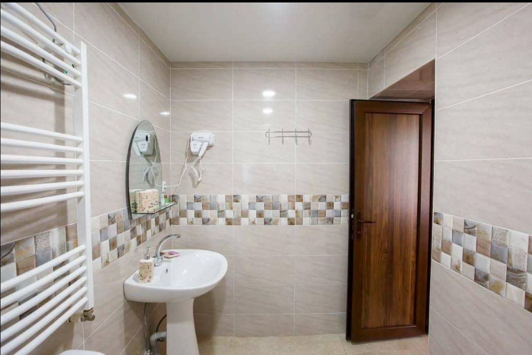 Guest House Sandro Stepantsminda Exterior photo