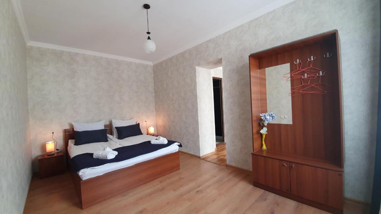 Guest House Sandro Stepantsminda Exterior photo