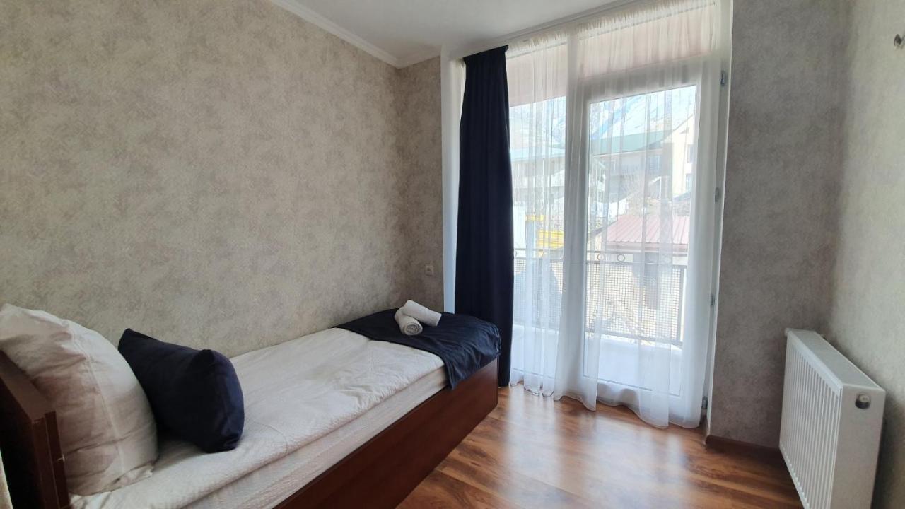 Guest House Sandro Stepantsminda Exterior photo