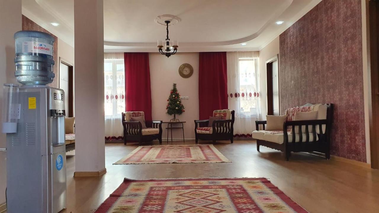 Guest House Sandro Stepantsminda Exterior photo